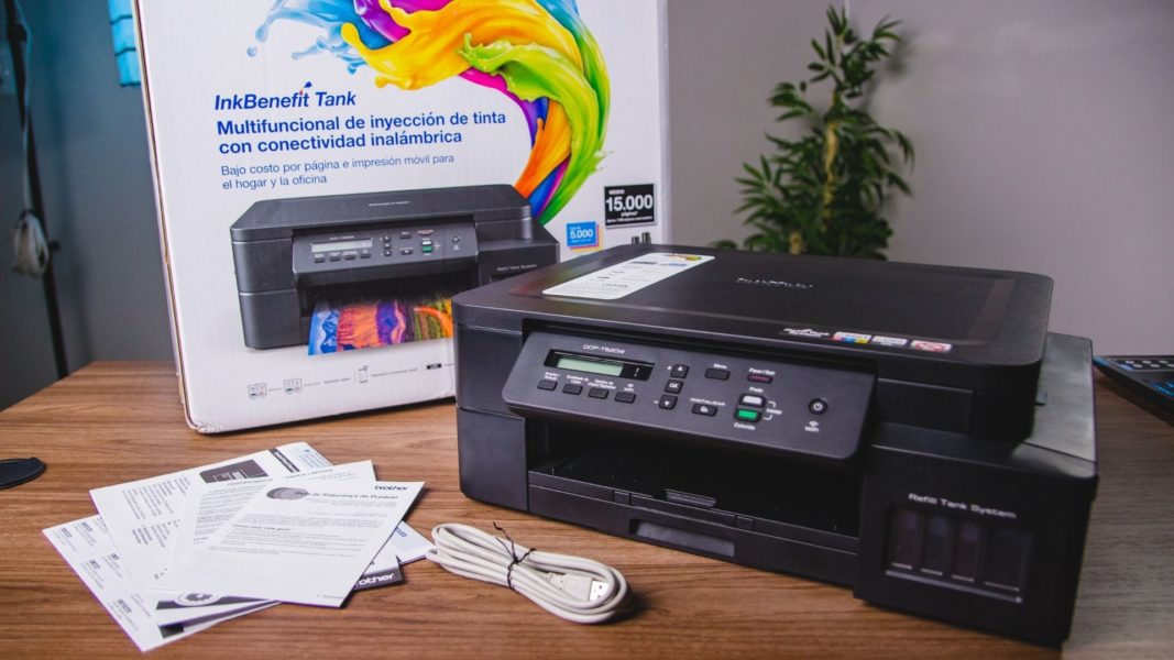 O que vem na caixa da impressora Brother DCT-T520W